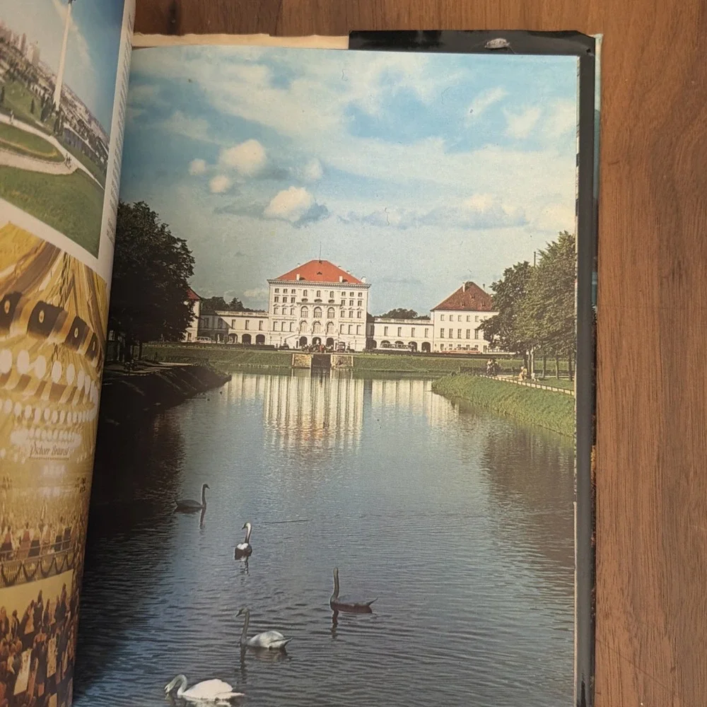 Vintage‎ 1978 Italy A Picture Book To Remember Her By. Crescent Books HCDJ